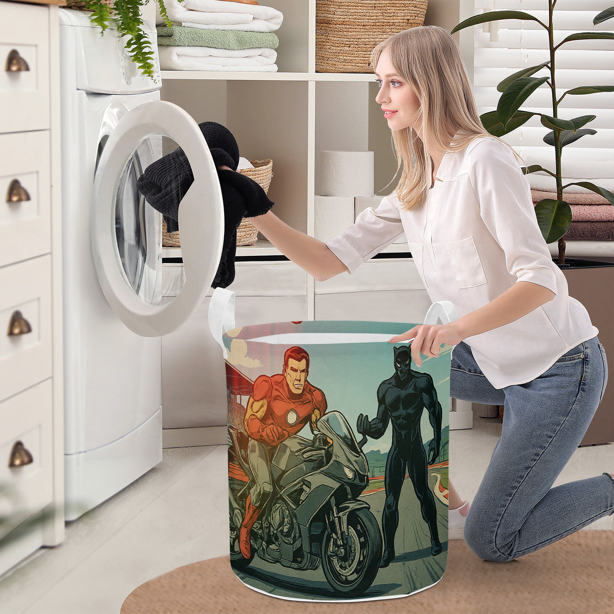 Retro Iron Panther comics Round Laundry Basket